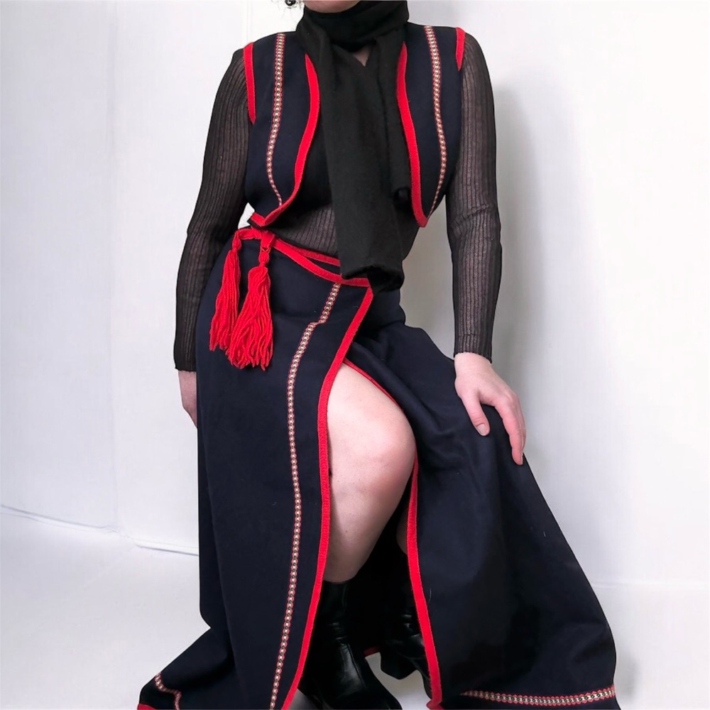 danico wool skirt set